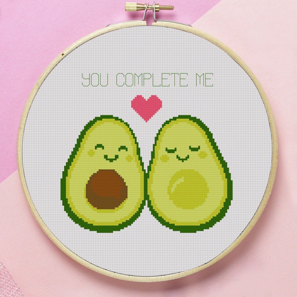 avocado etsy 1 1024x1024 - 18 Romantische borduurpatronen voor valentijnsdag 2021